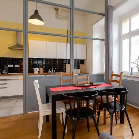 Apartment Loft For 6 People *